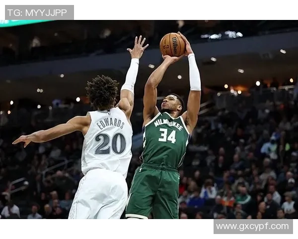 雄鹿与热火激战正酣NBA赛场精彩瞬间回顾与分析 雄鹿与热火激战正酣NBA赛场精彩瞬间回顾与分析