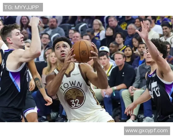 勇士与爵士比赛结果分析及比分差距探讨 勇士与爵士比赛结果分析及比分差距探讨