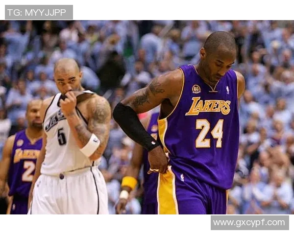 科比在2009年对阵爵士的精彩表现与经典瞬间回顾 科比在2009年对阵爵士的精彩表现与经典瞬间回顾